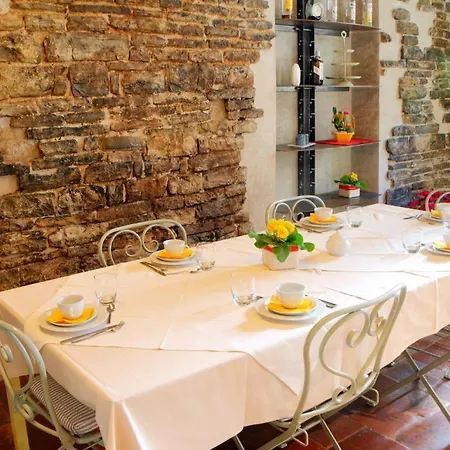 Oda ve Kahvaltı Botton D'oro Bergamo