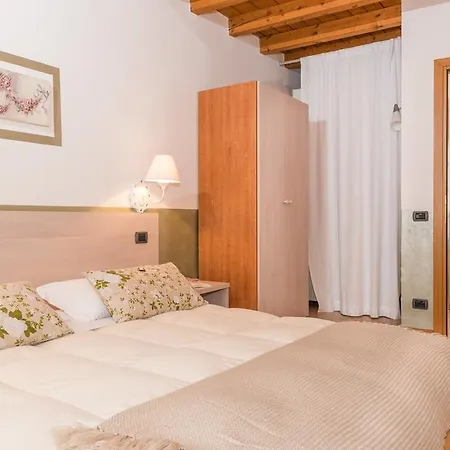 ベッド・アンド・ブレックファスト Botton D'oro