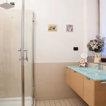 ベッド・アンド・ブレックファスト Botton D'oro